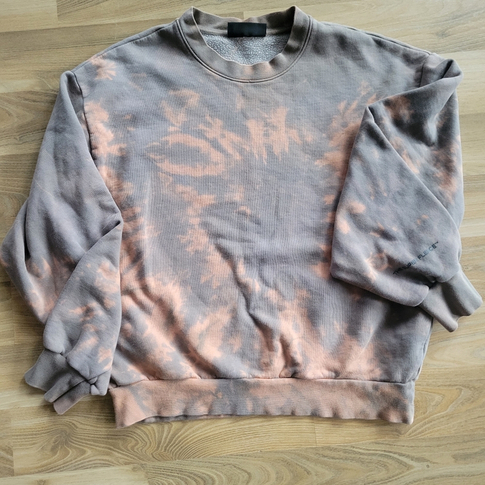 Tna Tie-Dye Sweatshirt in Pink and Gray